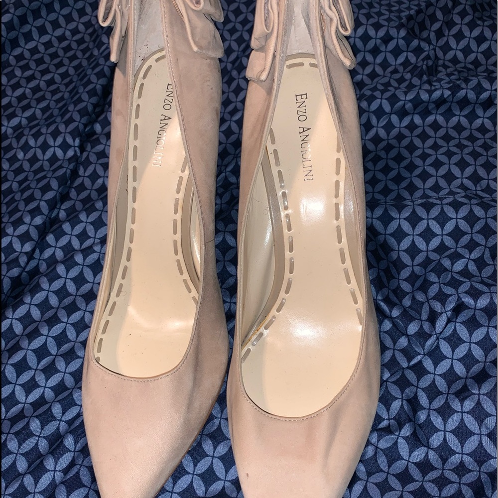 ENZO ANGIOLINI PUMPS